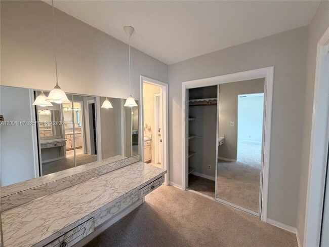 Building Photo - 5011 Madison St