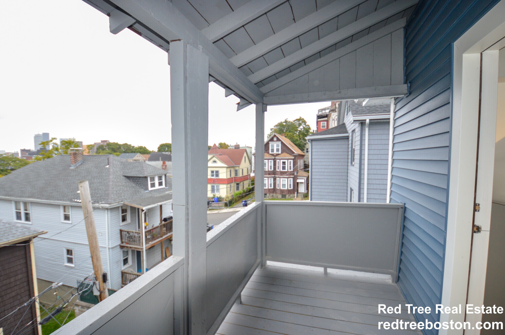 Building Photo - 158 Hillside St