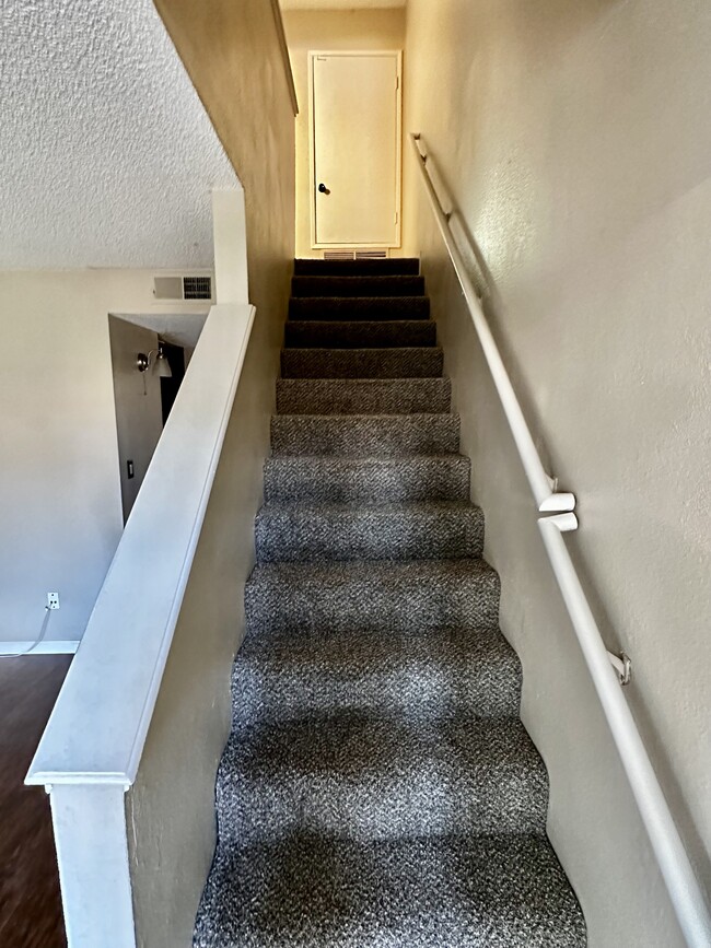 Staircase - 5101 Glide Dr