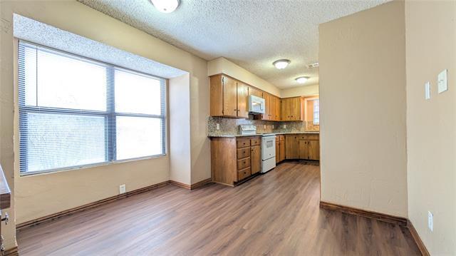 Building Photo - 429 Headlee St