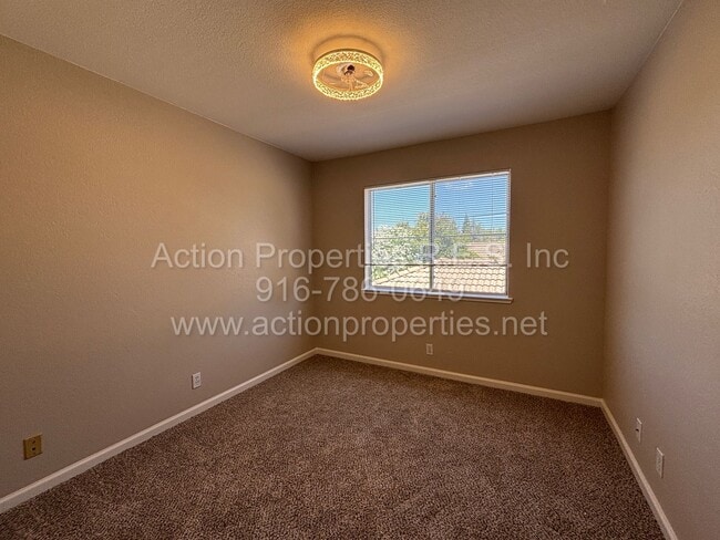 Building Photo - West Roseville Two Story, 4 Bedroom, 2.5 b...