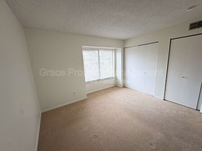 Building Photo - 226 Wright St