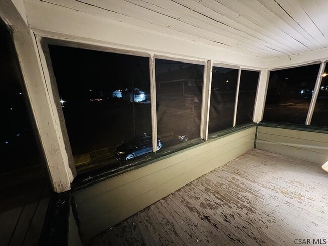 Building Photo - 195 D St