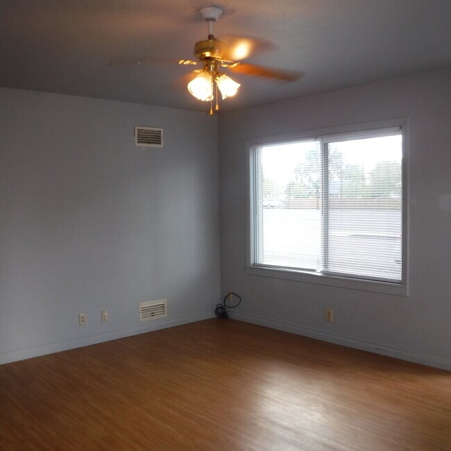 Building Photo - 626sw8