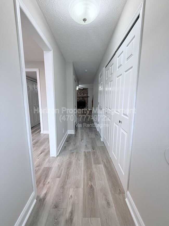 Building Photo - 2498 Hidden Cove Ct