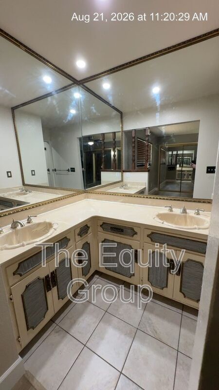 Building Photo - 2730 W Seeger Ave