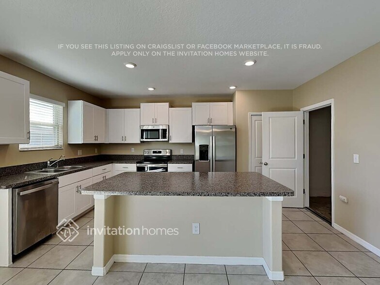 Building Photo - 1524 Flower Dust Dr