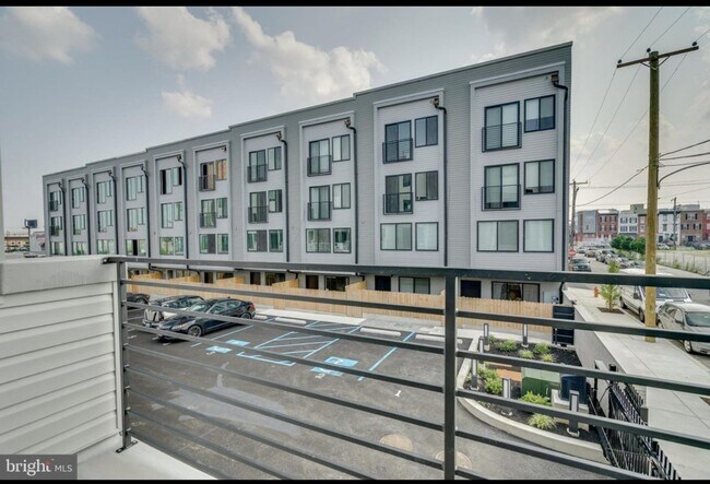 Building Photo - Hagert Street Estates