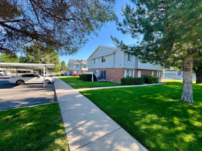 Building Photo - 2676 Ridgeland Park Dr