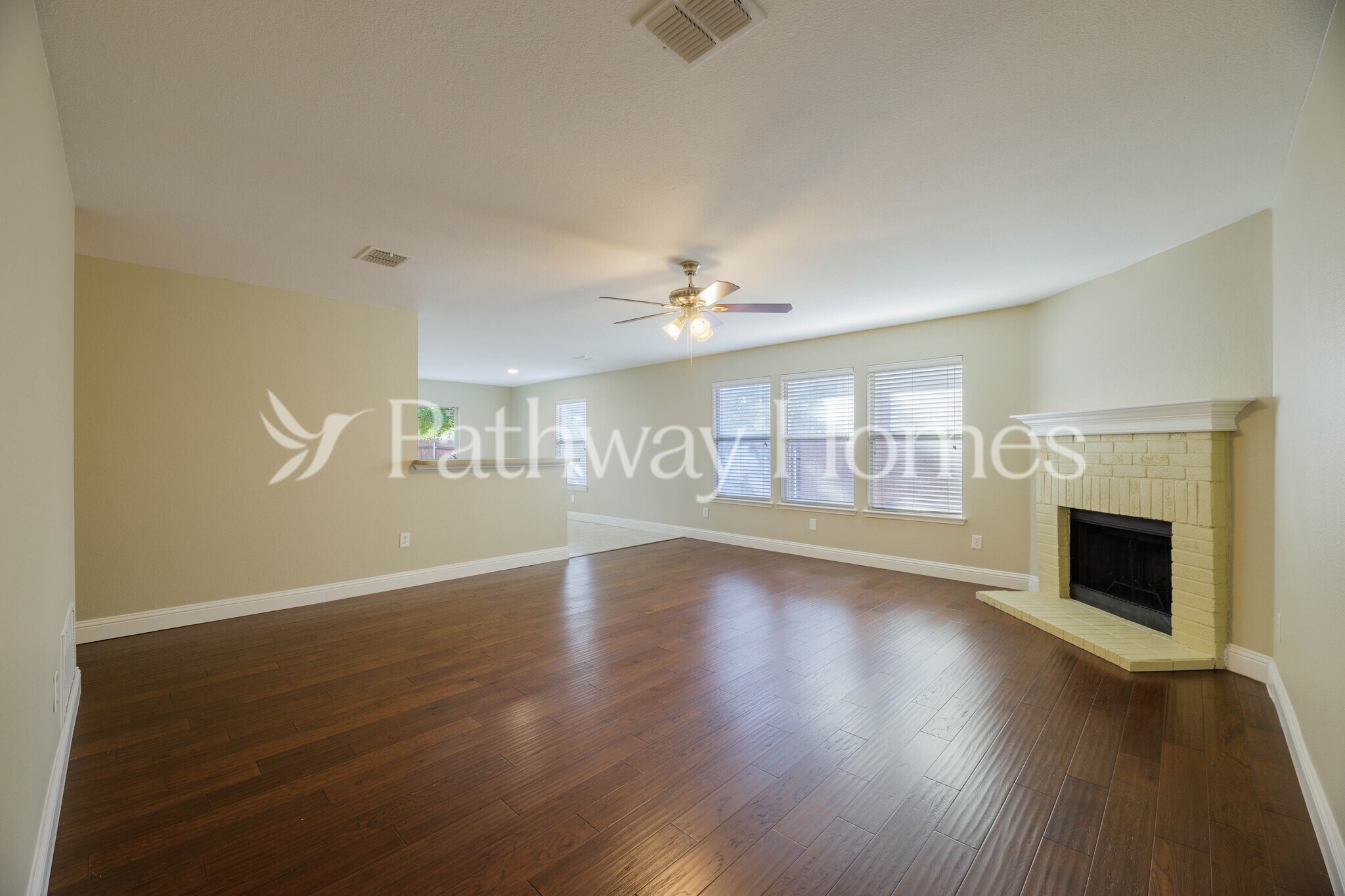 Building Photo - 2628 Terrace Dr