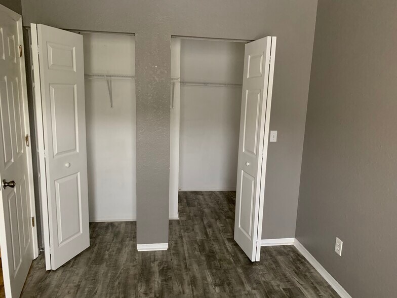 Building Photo - 634 Green Valley Rd