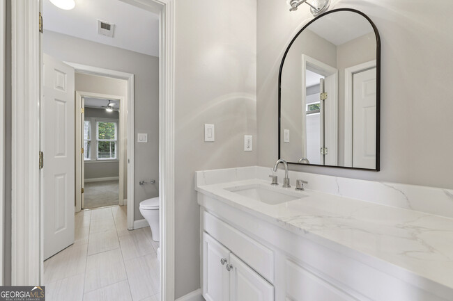 Building Photo - 3740 Ashford Point