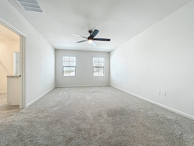 Building Photo - 870 Remington Green Dr SE