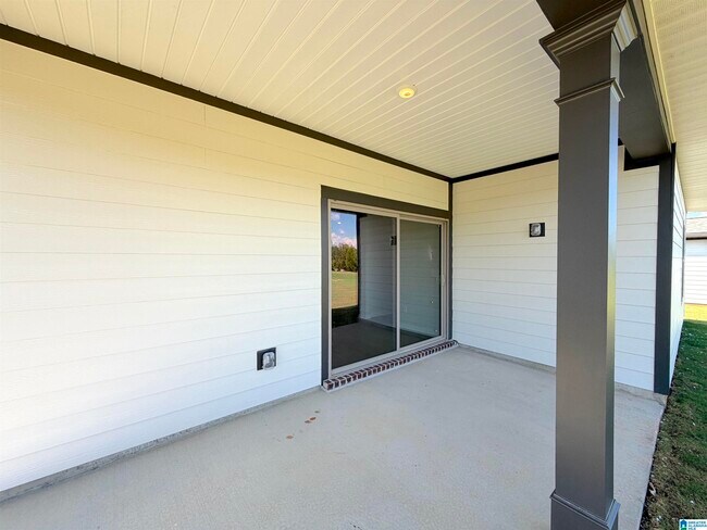 Building Photo - 234 Granby Ln