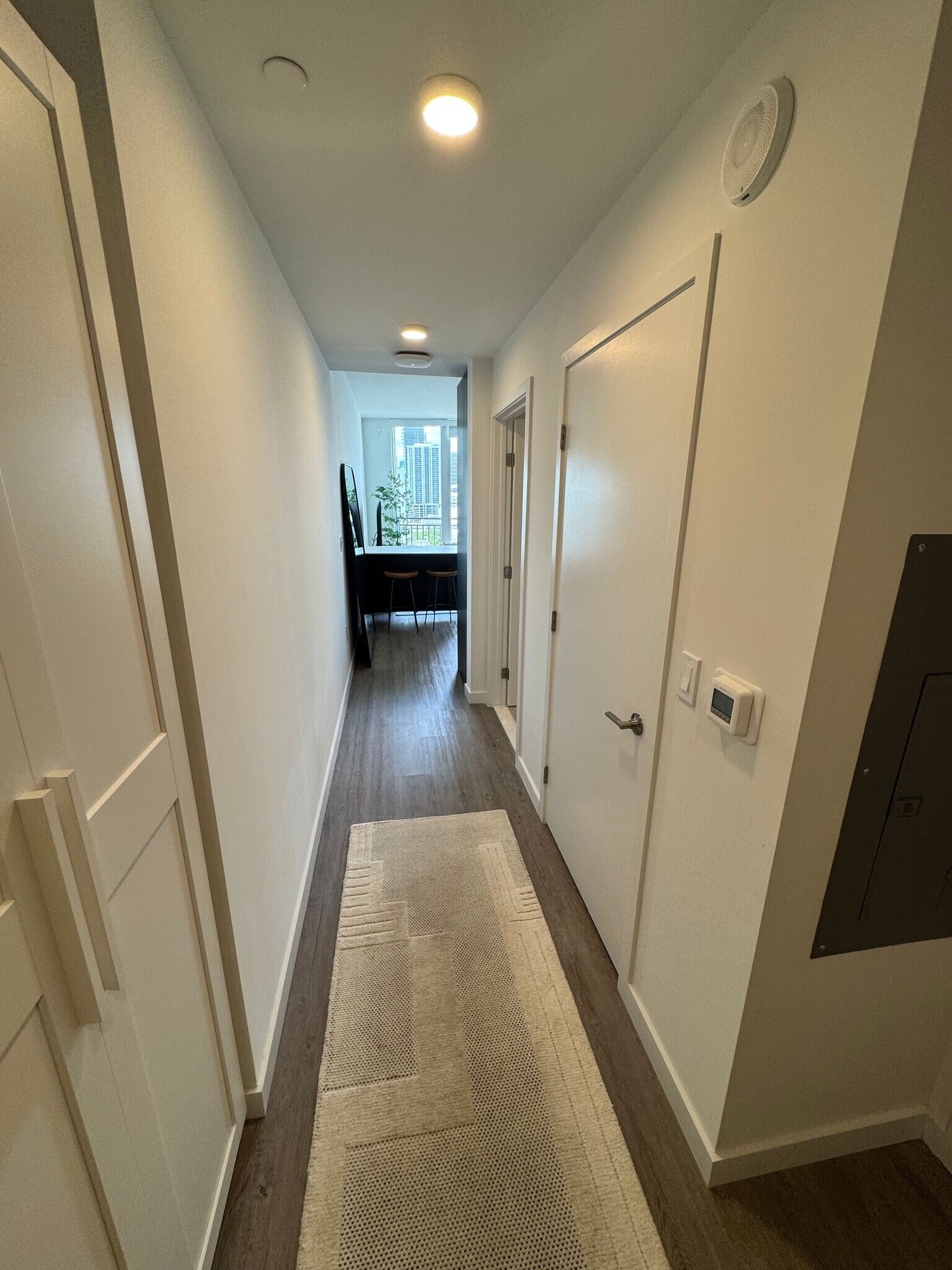 Building Photo - 132 NE 22nd St