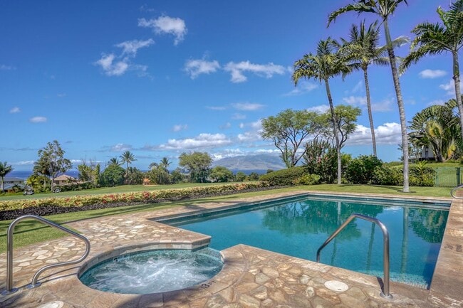 Building Photo - Beautifully Fully Furnished 2 Bed, 2 Bath ...