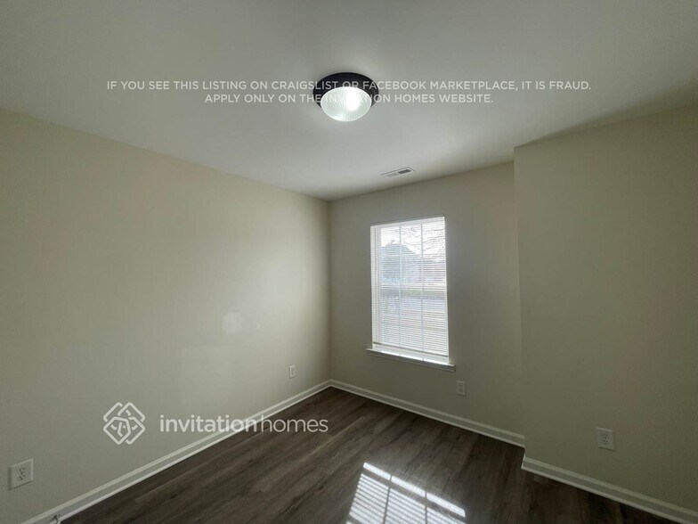 Building Photo - 721 Carly Court