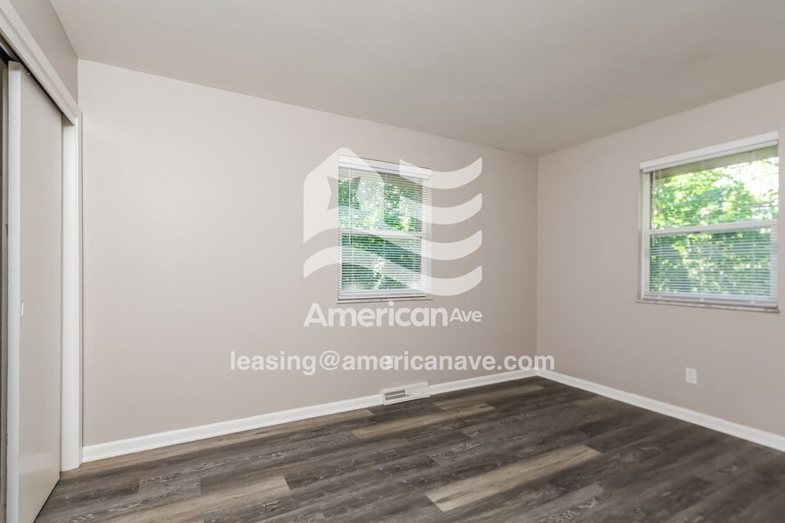 Building Photo - 2403 Falmouth Ave