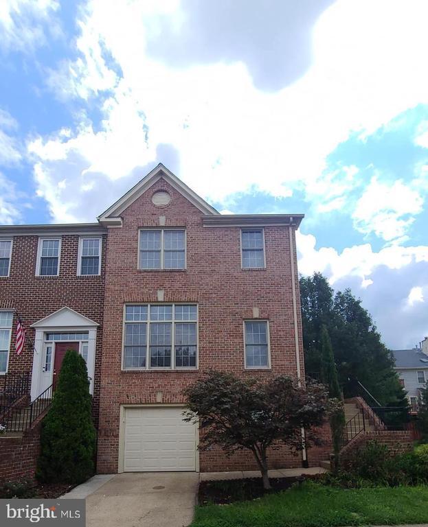 Building Photo - 20346 Brentmeade Terrace