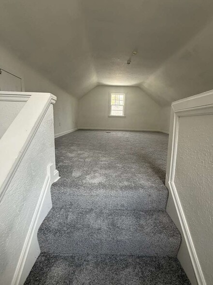 Building Photo - 11209 Langton Ave