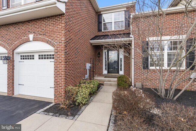 Building Photo - 2143 Eastport Way