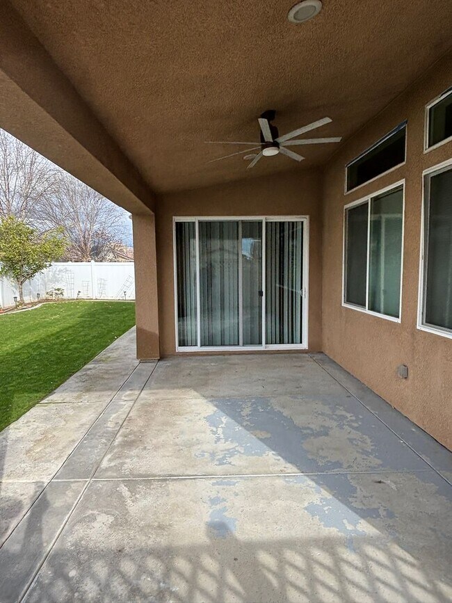 Building Photo - 14802 Yellow Lupine Dr