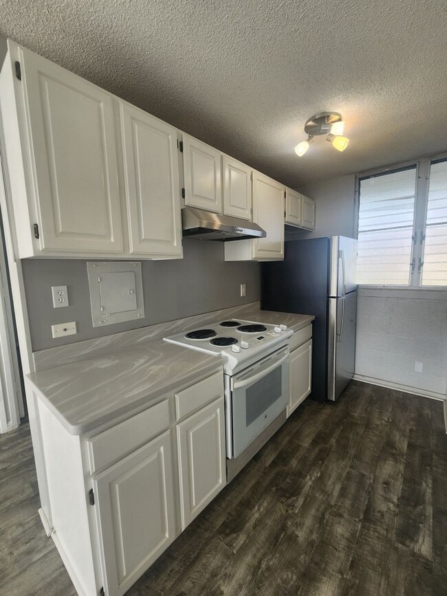 Building Photo - 2302 Kauhale #806