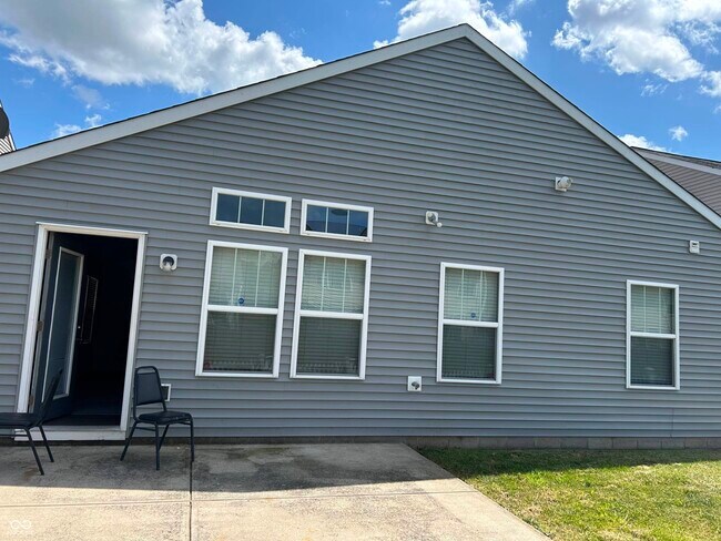 Building Photo - 5202 Alpine Violet Way