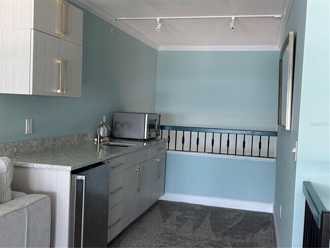 Building Photo - 200 Ocean Crest Dr