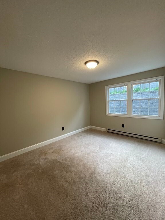 Building Photo - 6 Wysocki Dr