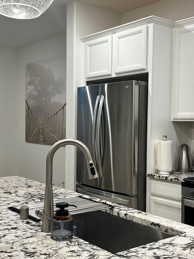 Building Photo - 24157 Amaranth Loop