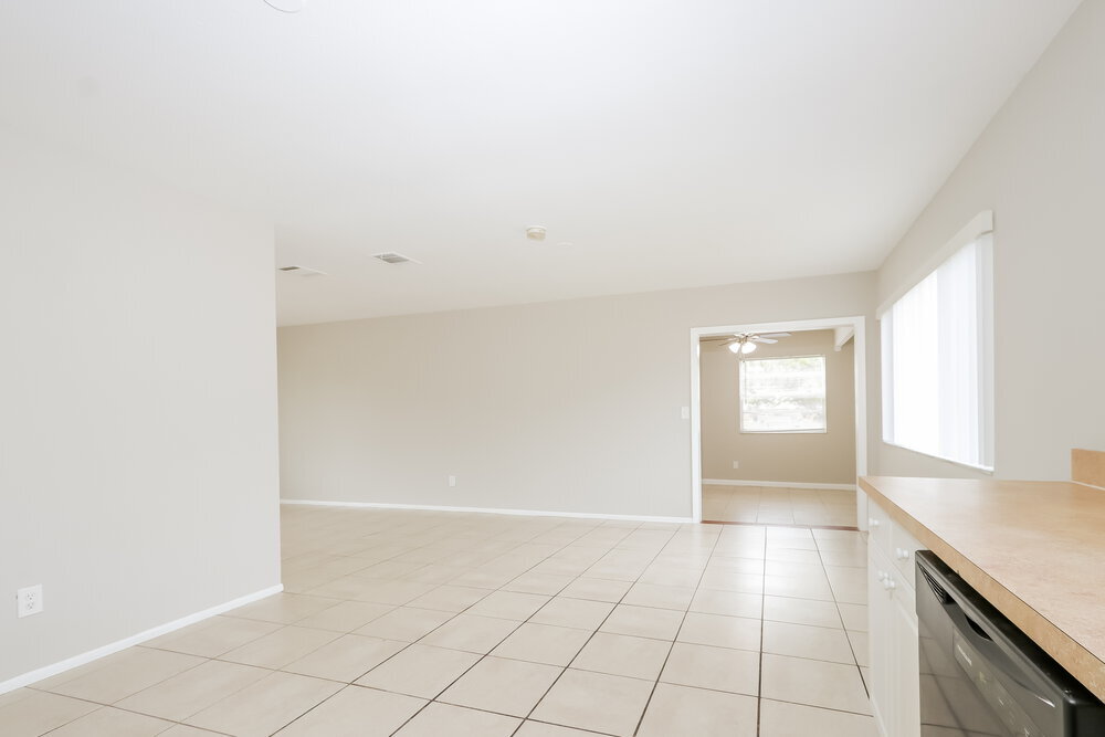 Building Photo - 2138 SE Rich St