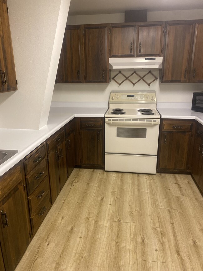 Building Photo - 2843 Tongass Ave