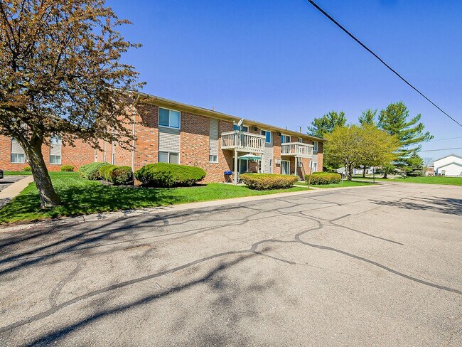 Building Photo - 125 E Van Riper Rd