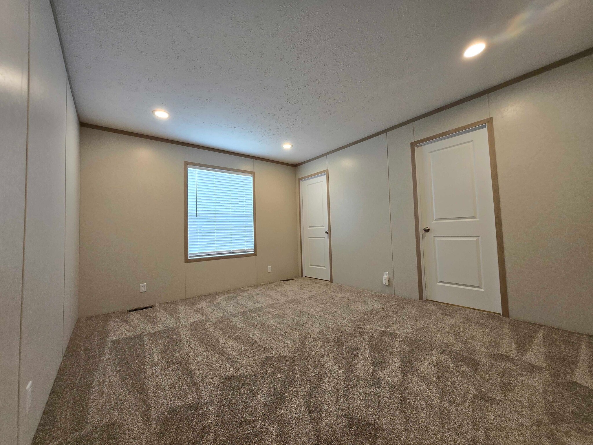 Building Photo - 29752 Jamestown Dr