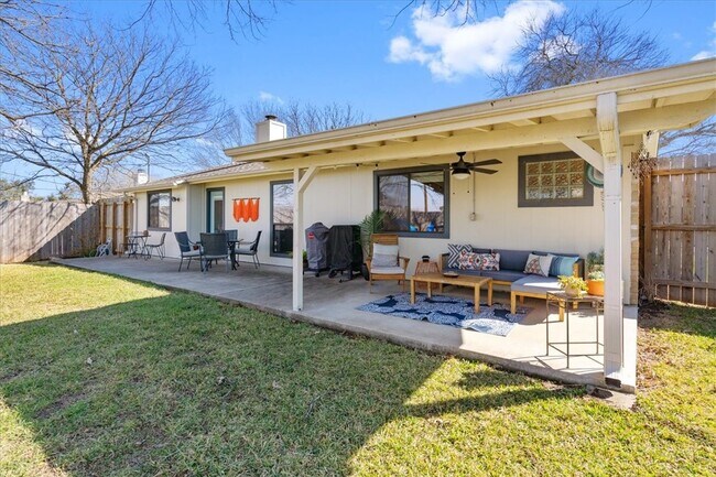 Building Photo - 606 Quail Run Rd