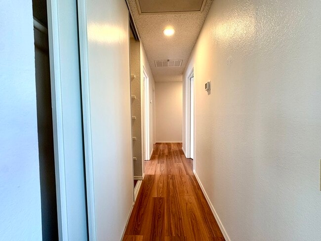 Building Photo - Beautiful 3 Bedroom, 2 full bathroom single story with HUGE backyard! For rent in Sacramento