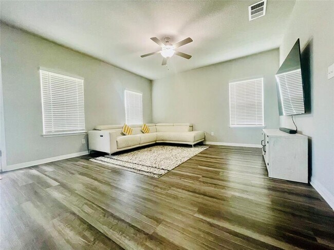 Building Photo - 202 Ottaviano Way