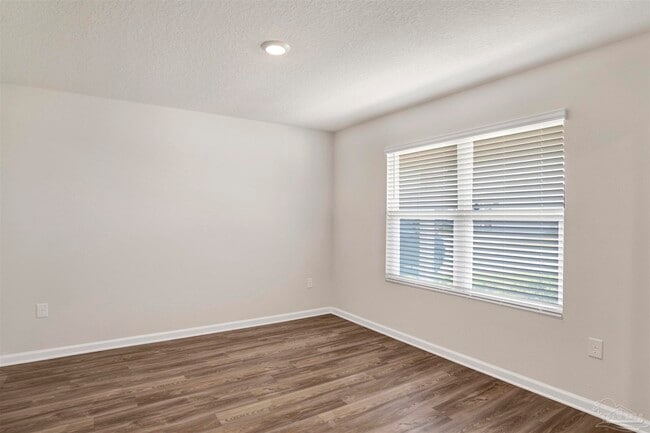 Building Photo - 5249 Peach Dr