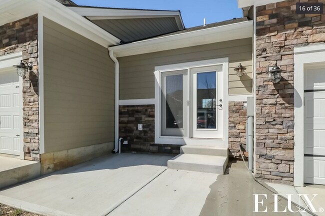 Building Photo - 15845 Foster St