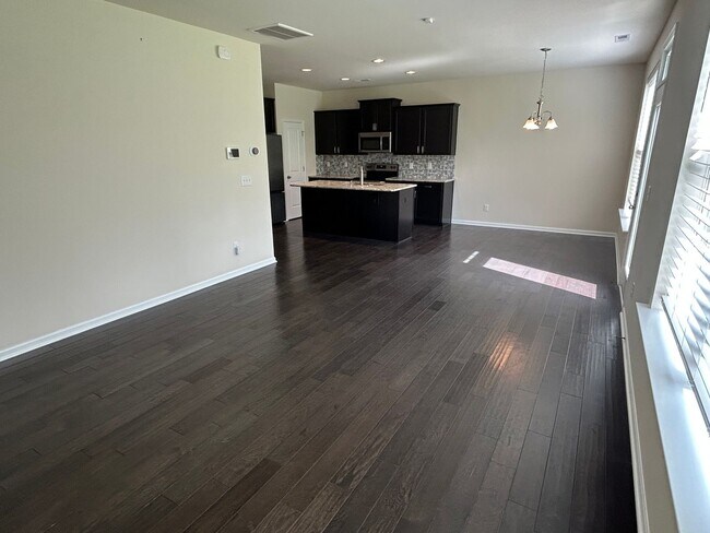 Building Photo - 3 Bed | 2.5 Bath House in Clayton