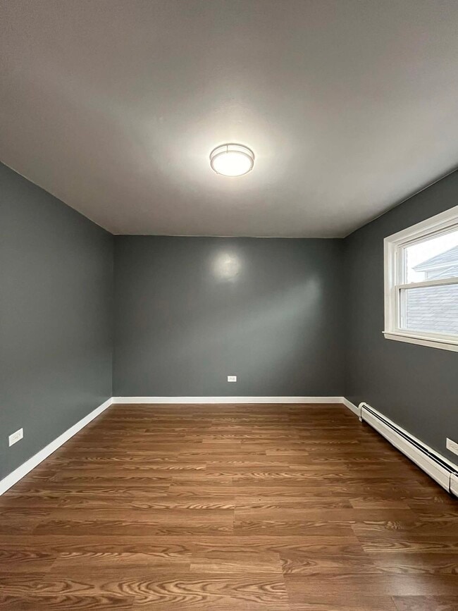 Building Photo - 6138 S Kilpatrick Ave