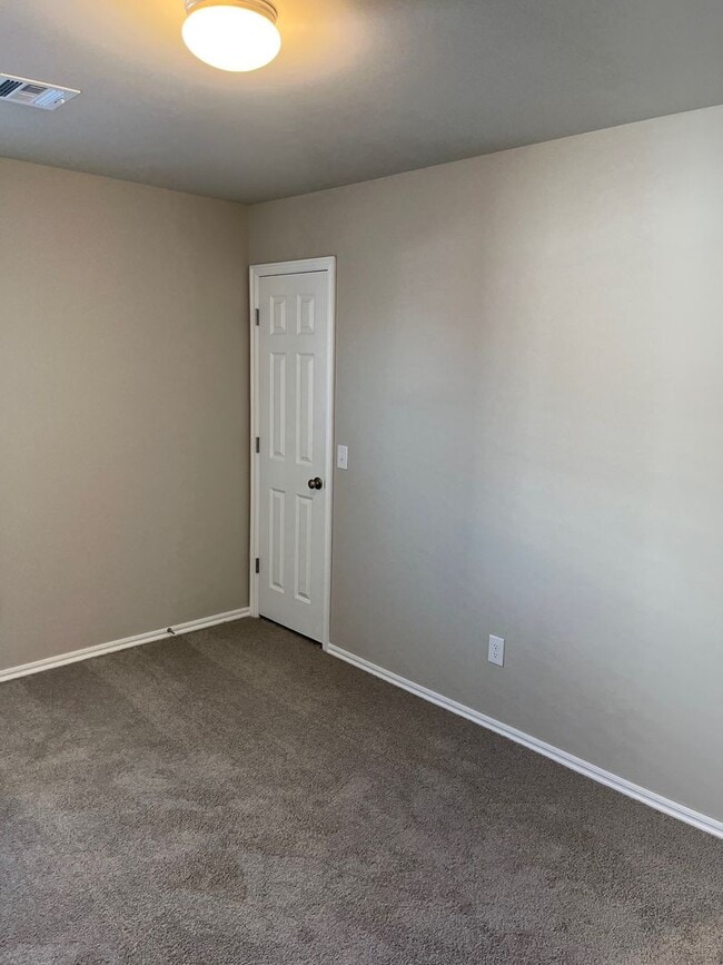 Building Photo - 1st Month Free!