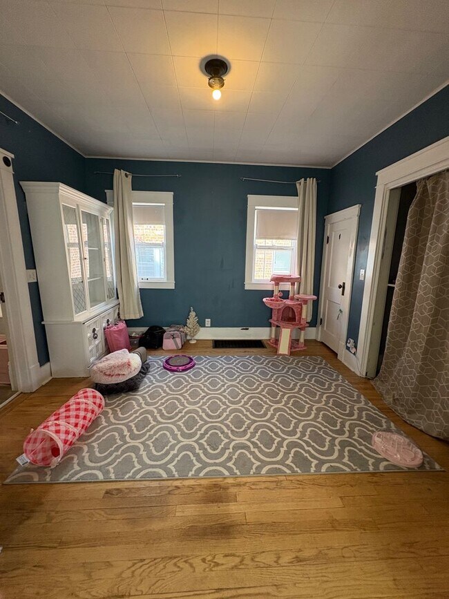 Building Photo - Beautiful 4bed 3bath home near Midtown Cro...