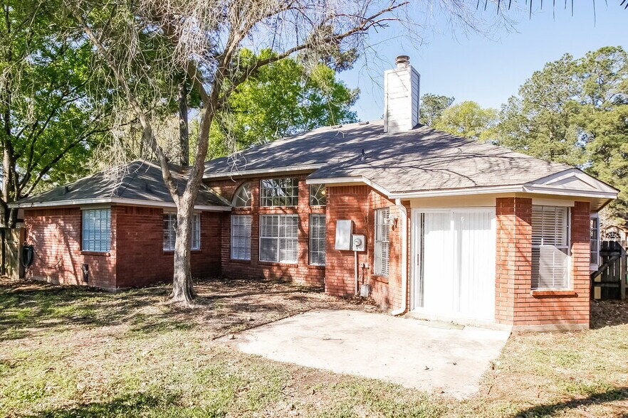Building Photo - 5502 Village Springs Dr