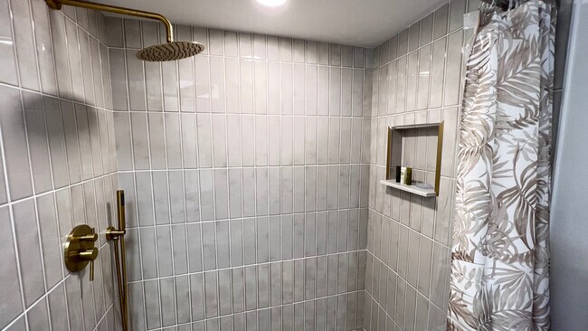 Building Photo - 2870 Rampart Cir