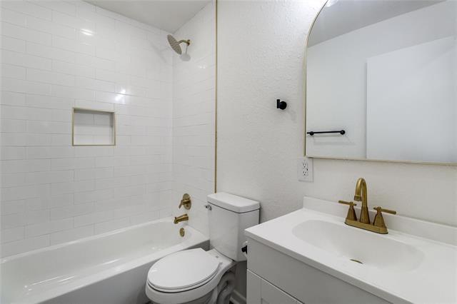 Building Photo - 2314 Bluffton Dr