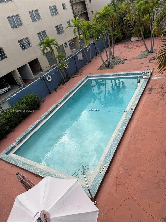 Building Photo - 399 NW 72nd Ave