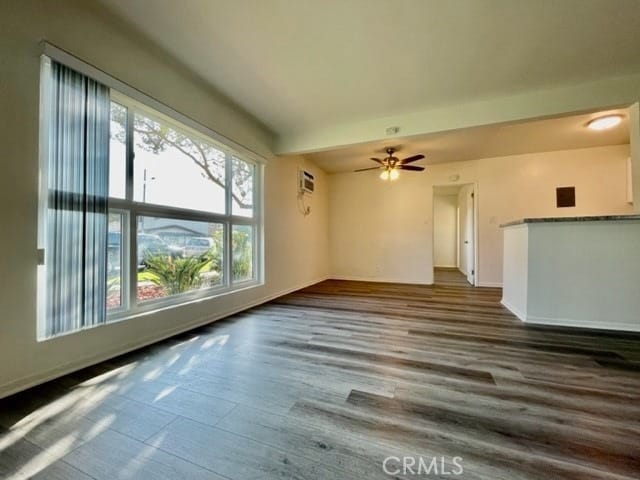 Building Photo - 1811 W Sallie Ln