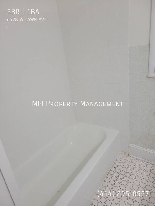 Building Photo - 6528 W Lawn Ave